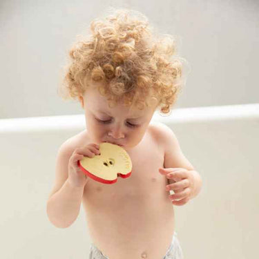Pepita the Apple